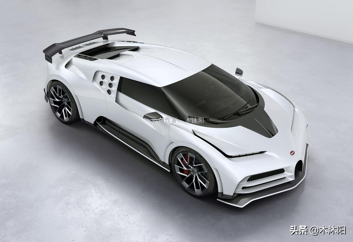 c罗的哪一辆车是全球唯一一辆,c罗的座驾有哪些他是如何选择的