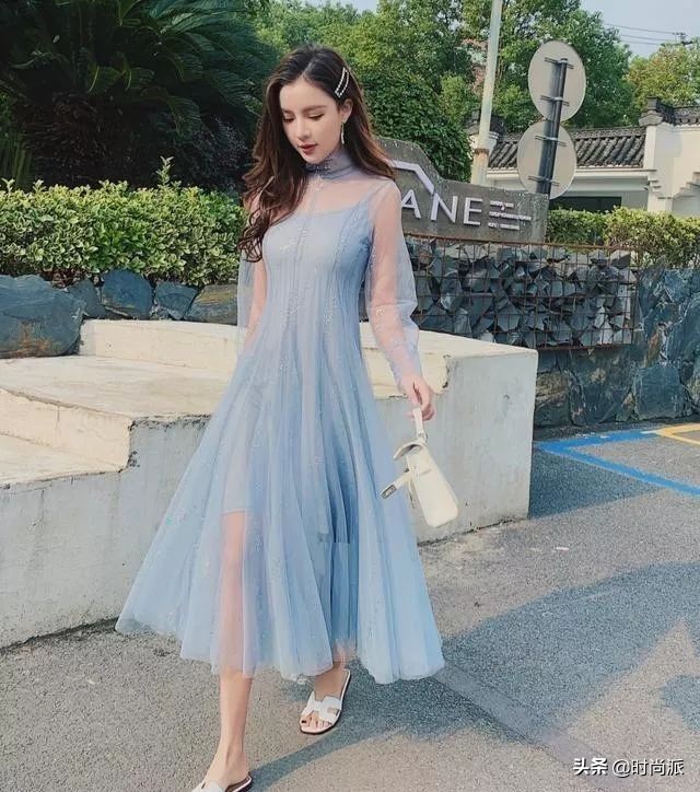 碎花雪纺连衣裙时尚气质中长款,雪纺碎花连衣裙穿出小仙女的感觉