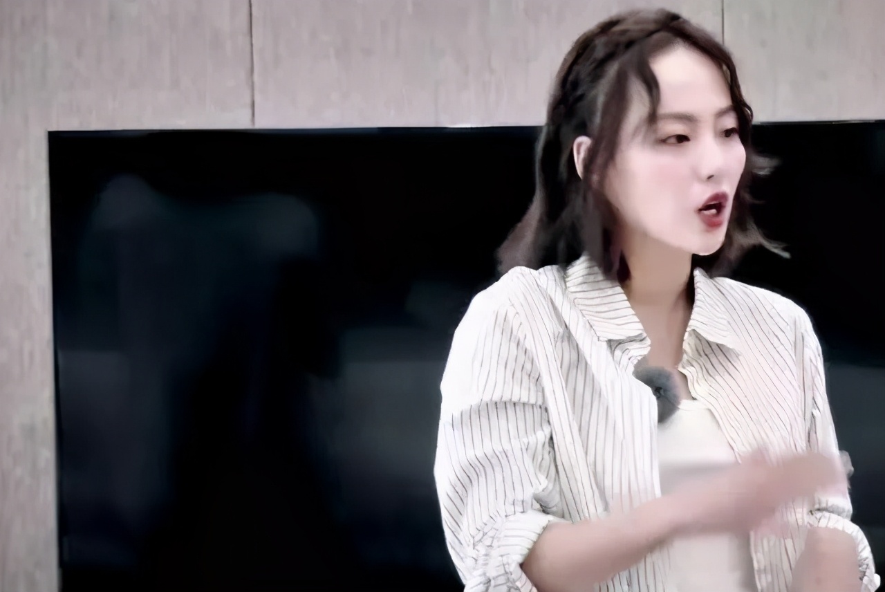 ella吐槽产后漏尿,ella自曝产后的反应