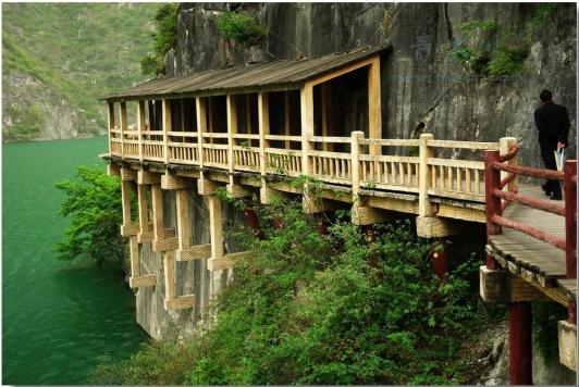 涓浗绗竴涓禐棰傛浌鎿嶇殑鏅偣,涓浗绗竴璧炴浌鎿嶇殑鏅偣