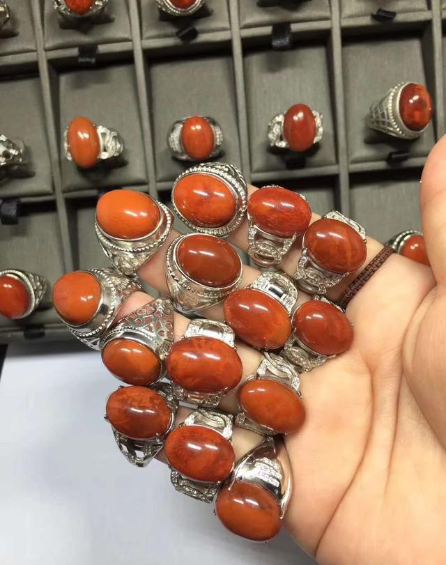 切勿盲目的自信谨防上当受骗,如何避免南红的假货