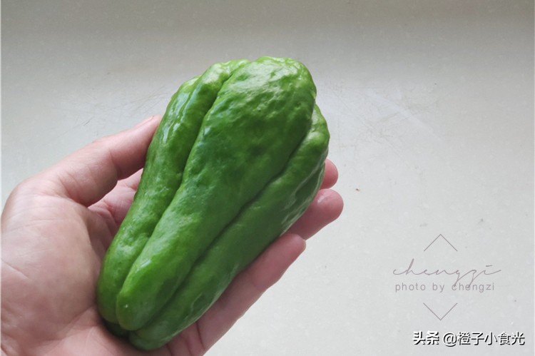 这个菜营养又丰富大人小孩都爱吃,春天这个菜和鸡蛋炒一炒营养翻倍