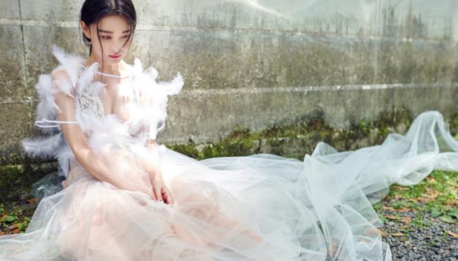 黑料铺天盖地,黑料满天飞娱乐圈