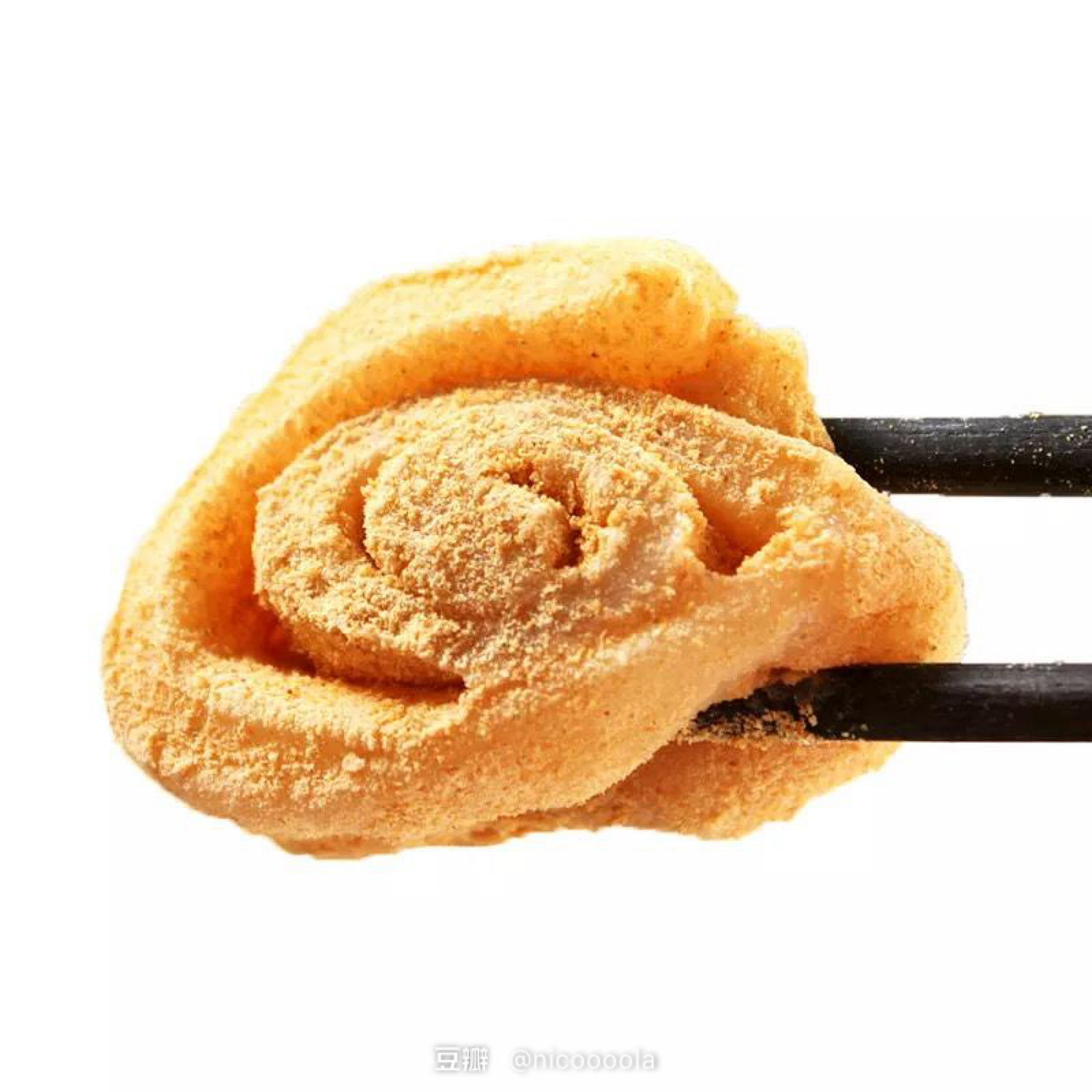 我在办公室的抽屉里，藏了一间小型超市