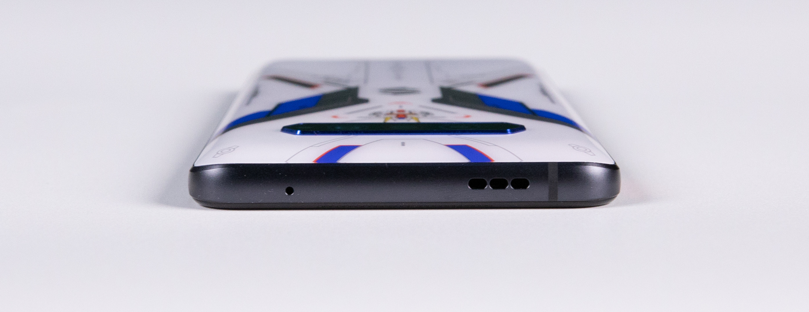 黑鲨4s高达限定版多少钱,黑鲨4spro高达限定版