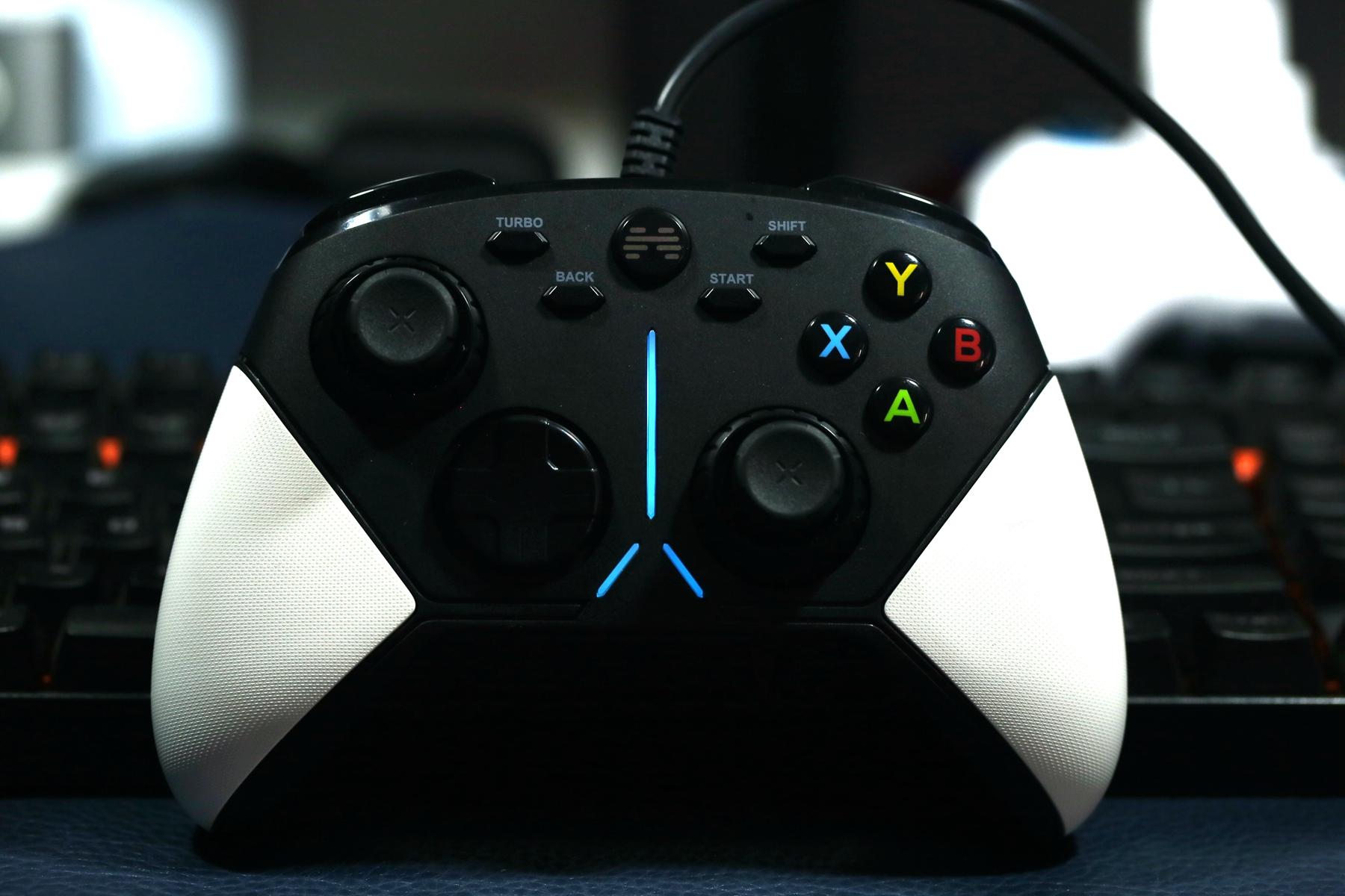 北通阿修罗3手柄玩神力科莎,北通阿修罗3游戏手柄无线版设置