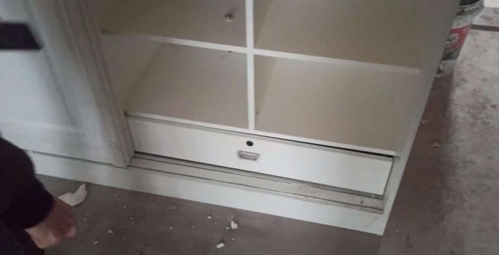 定制柜子柜门都关不上了,柜子设计好了还能加抽屉吗