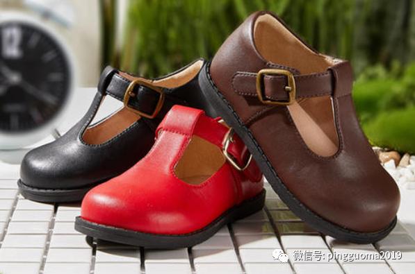 宝宝学步鞋推荐布鞋还是机能鞋,如何给一岁宝宝买学步鞋