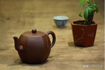 紫砂壶裂了漏水怎么修理,紫砂壶窑裂会继续开裂吗