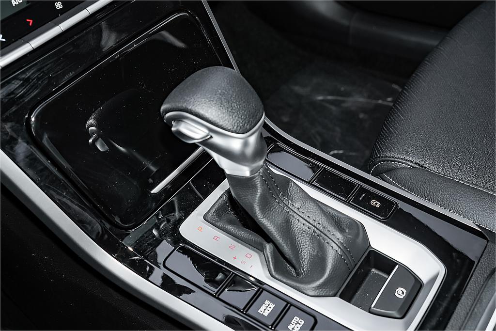 连云港锦泰起亚4s店,连云港市起亚k3豪华版