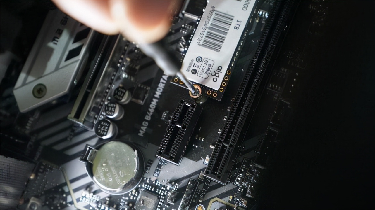 台式电脑硬盘升级固态硬盘方案,笔记本升级固态硬盘及新装系统