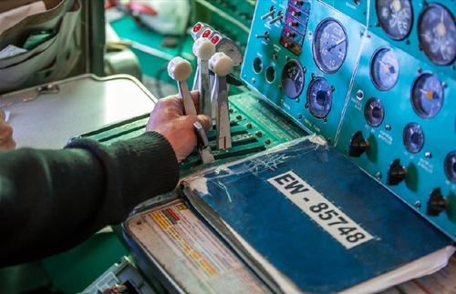 痛定思痛觅真相,中国西北航空2303航班1994.6.6西安空难调查始末