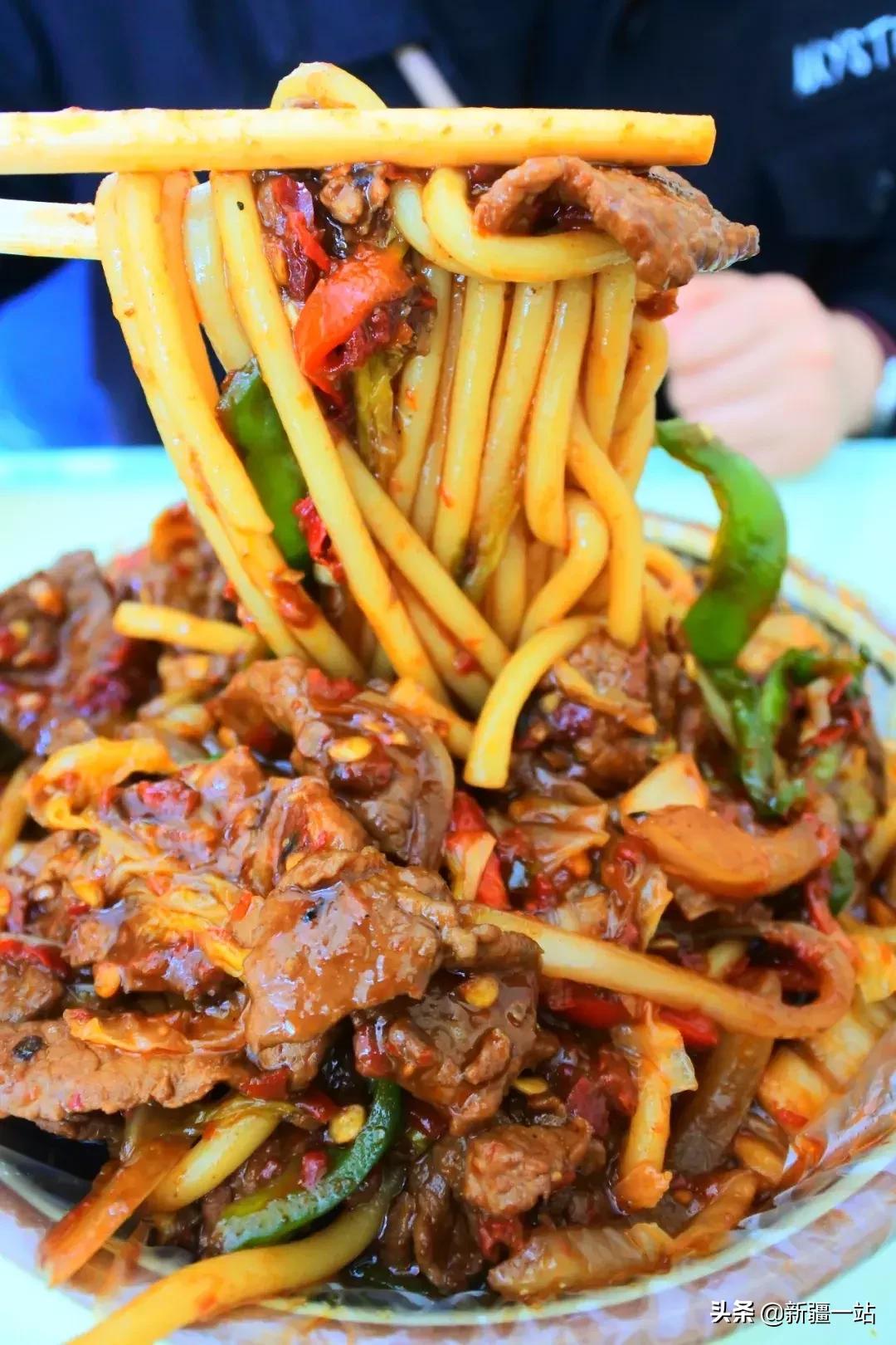 乌鲁木齐美食网红牛腩米粉,乌鲁木齐米粉推荐排行榜