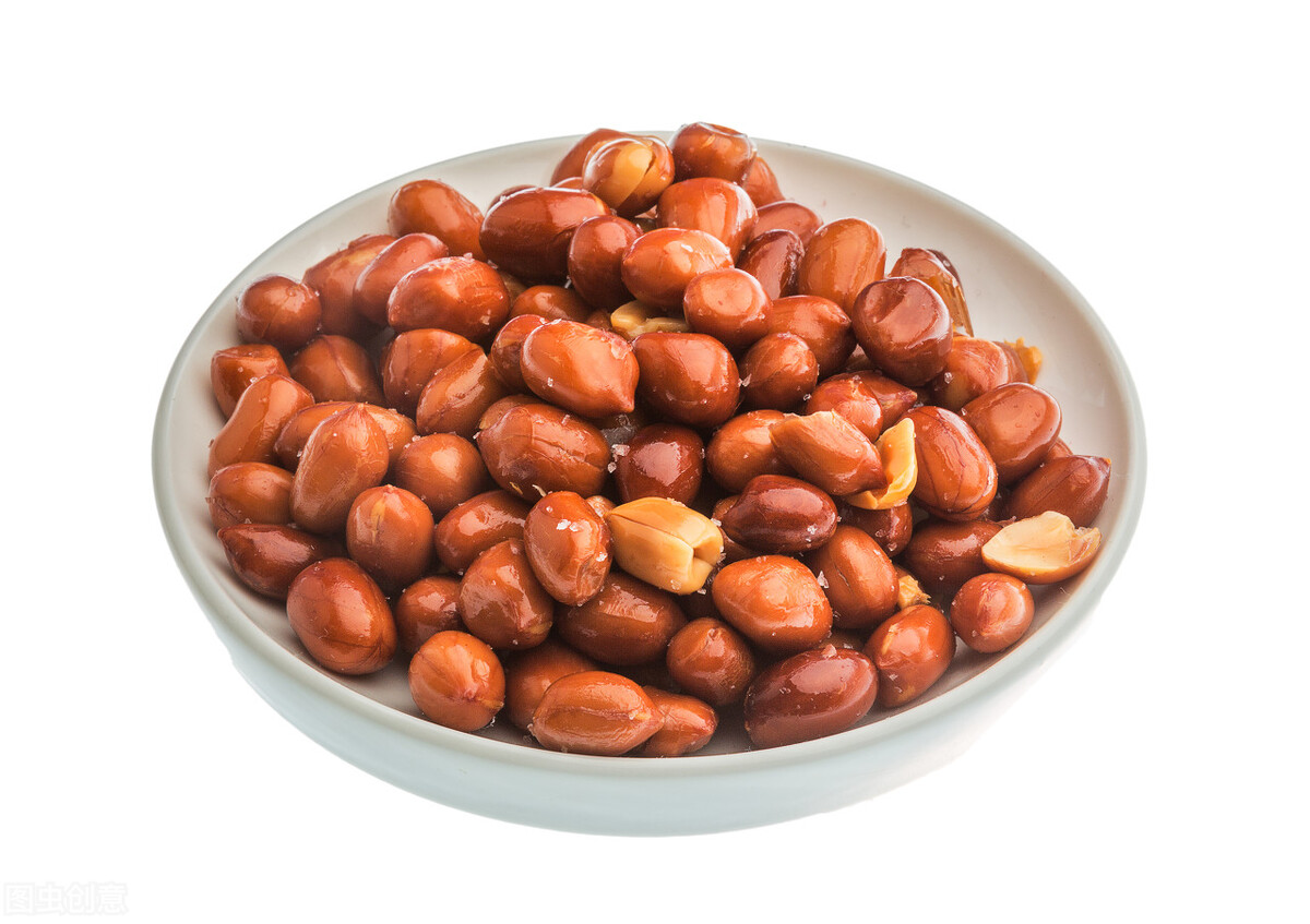 喝酒时不能碰花生米？医生提醒：这3种食物尽量不要做“下酒菜”