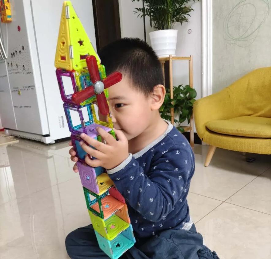 宅家创意搭建游戏,宅家亲子游戏及玩法