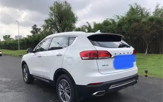 月薪一万可以买哈弗h6吗,月入4千能买哈弗h6顶配吗