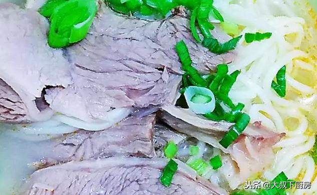 冬天来一碗汤浓味美的羊肉糊汤面,羊肉汤糊汤面家常做法