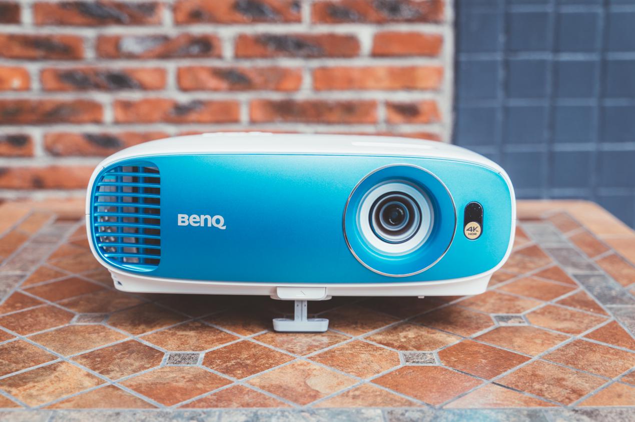 明基tk800m与爱普生chtw7000对比,明基benqtk800m4k投影仪3d影院