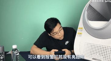 小佩自动猫砂盆卡住怎么处理,猫咪被猫砂盆卡住了怎么办