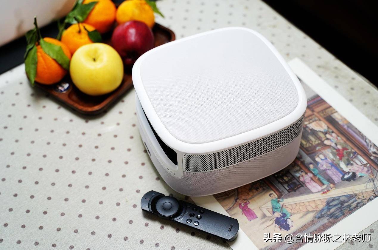 坚果v20投影仪和极米h3s对比,极米投影仪与坚果投影仪哪个更好