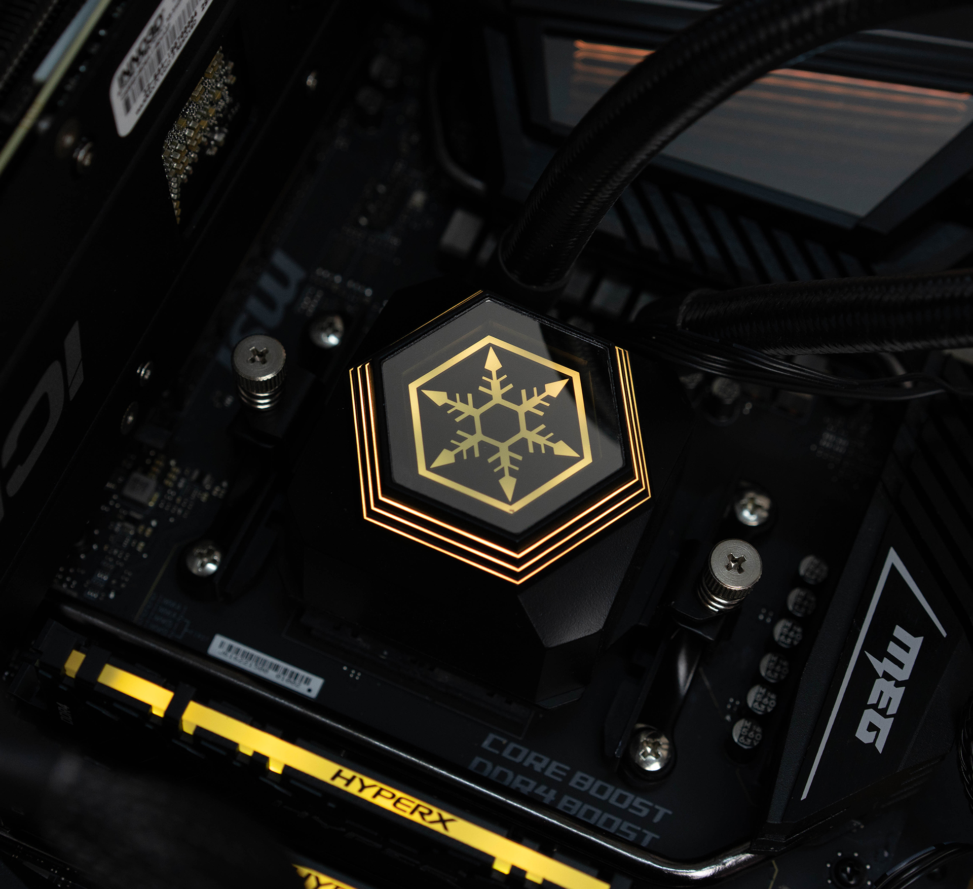 银欣360水冷散热器,压制12代处理器的水冷