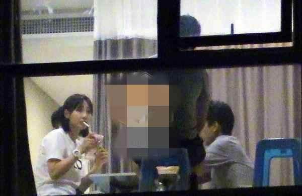 老烟枪的十大女明星,女明星老烟枪视频