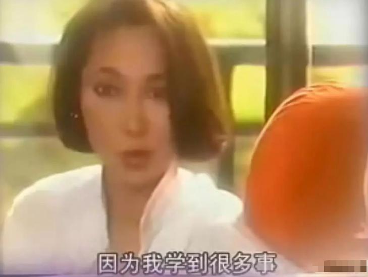 传奇影后萧芳芳：被张国荣奉为女神，甩掉谢贤，她有多厉害？