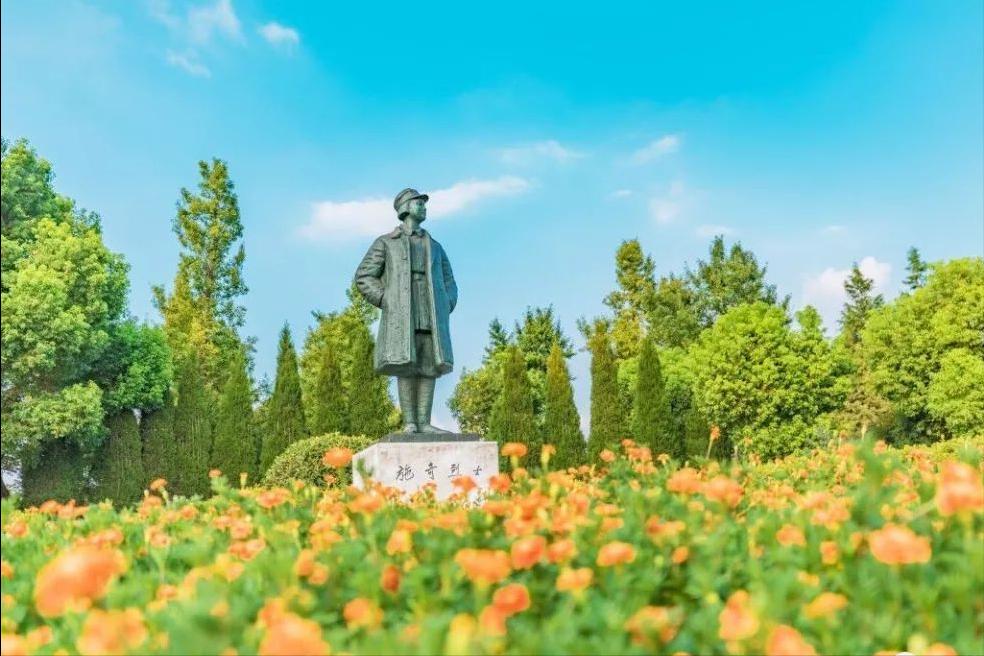 女烈士施奇：遭受严刑拷打后，没有泄露半句机密，牺牲时年仅20岁