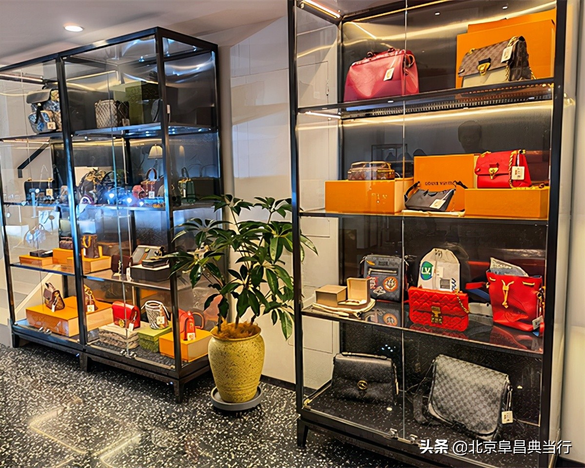 二手奢侈品包包哪里买靠谱,典当行买奢侈品包包