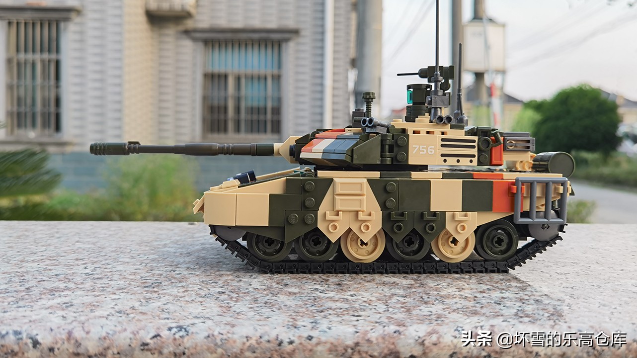 积木t90坦克带悬挂的,启蒙坦克积木虎式t90