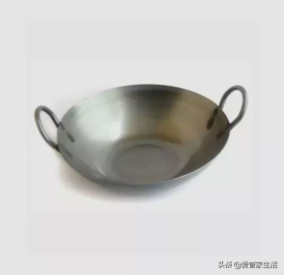 麦饭石不粘锅与不锈钢锅哪个好,不粘锅属于不锈钢锅还是铁锅