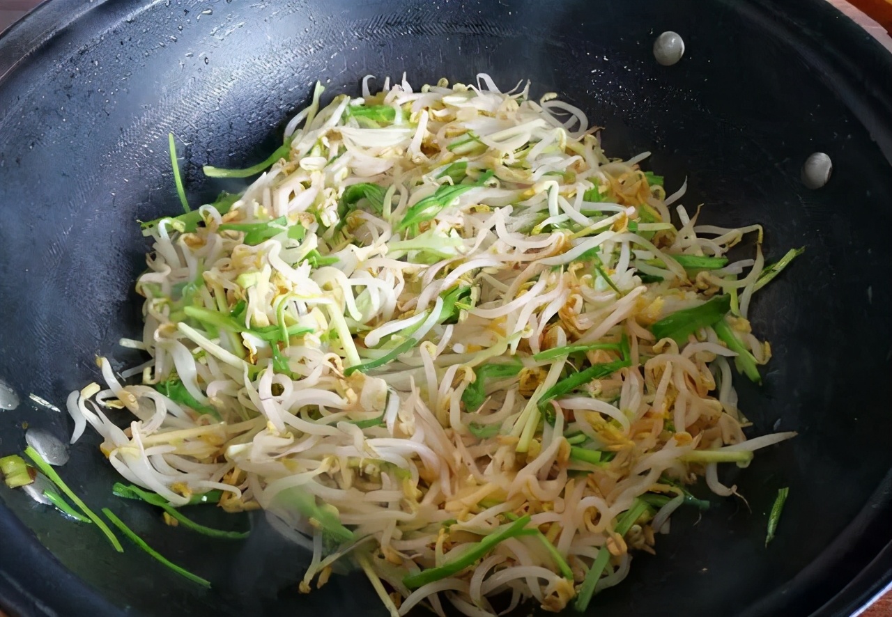 炒豆芽出汤了怎么办,炒豆芽出水怎么办