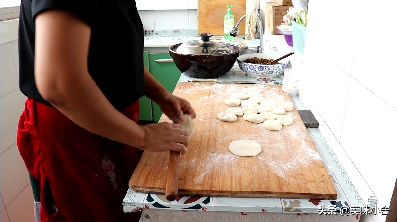 蒸包子教程最简单的包法,蒸包子教程简单家庭