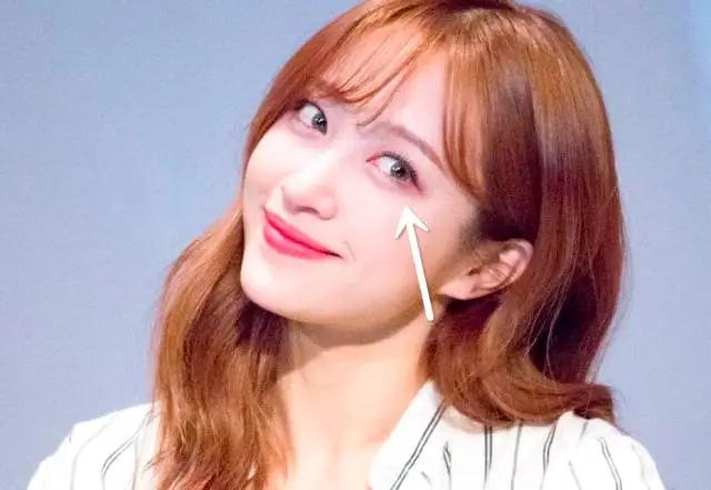 流星眉唇化妆教程,流星眉的化妆方法