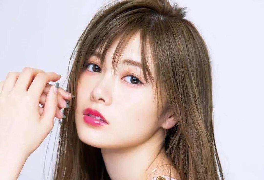 新手平价眼影口红,口红眼影推荐学生党