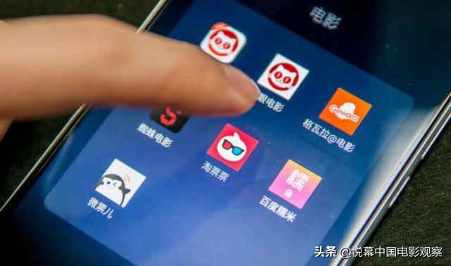 影院收服务费合法吗,影院电影票可以退吗