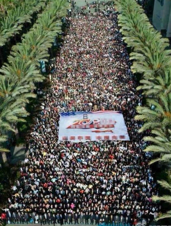 当中国人在国外遇到困难时,当中国人在海外遇到困难