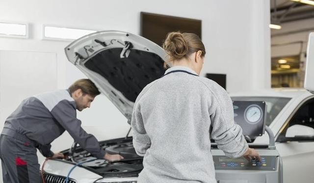 abs故障灯亮处理方法加油门加不上,abs故障灯亮处理方法防侧滑