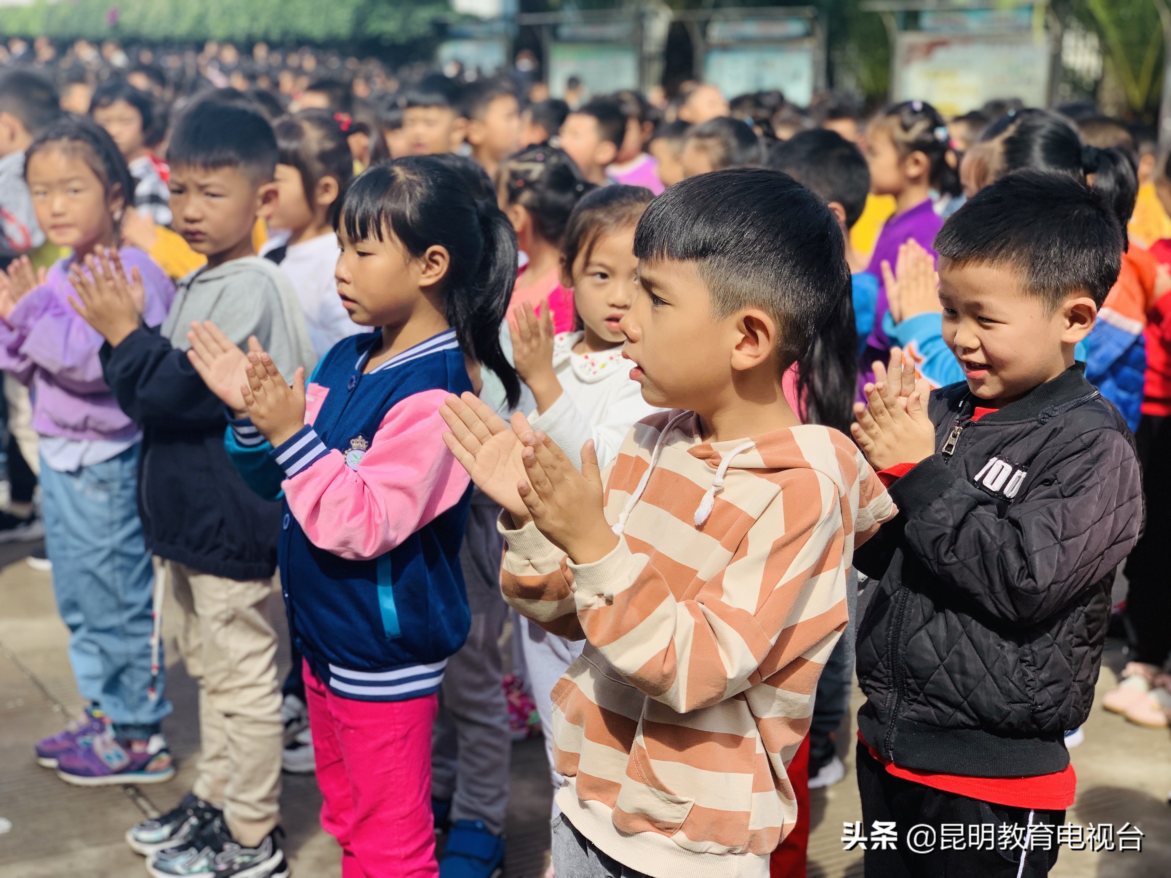 教师节小学生写给老师的贺卡,教师节写给老师的贺卡内容小学生