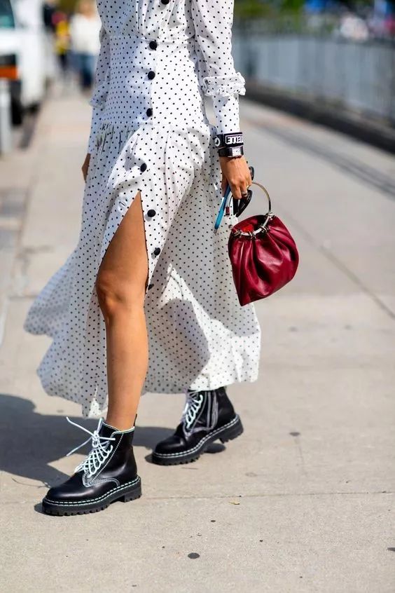 马丁靴到底值不值得买,马丁靴怎么样才能买便宜又好看