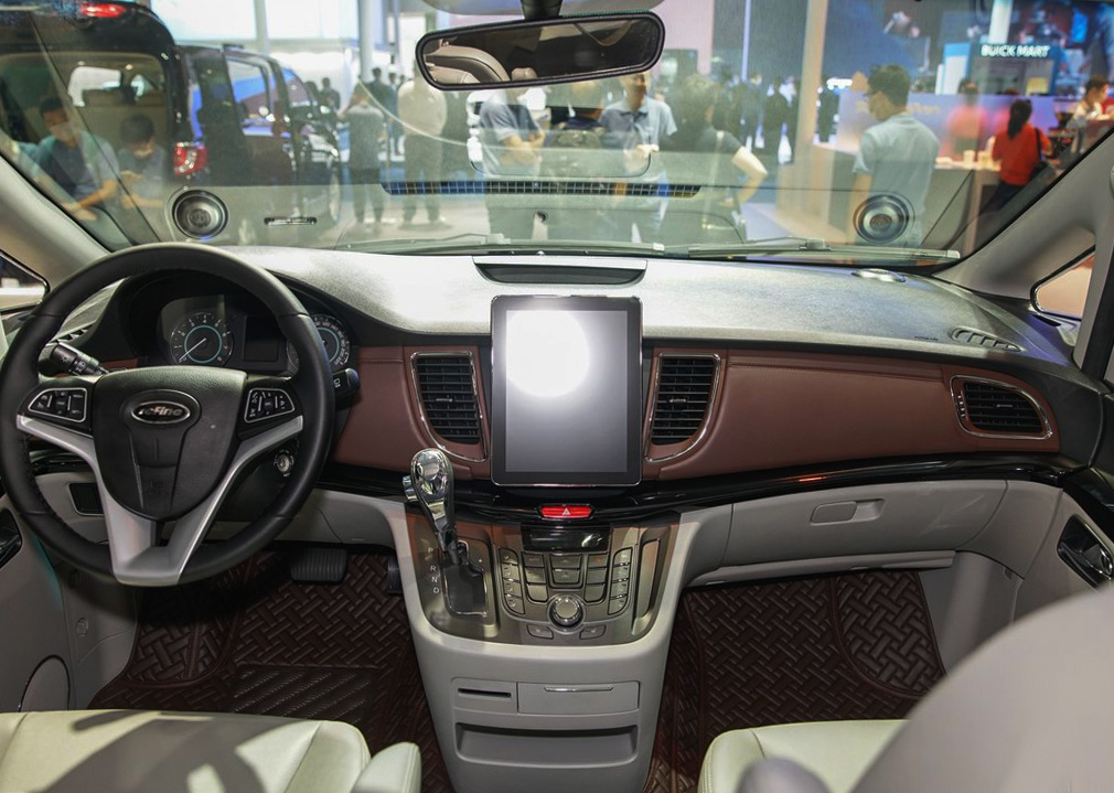 江淮新款大7座MPV,瑞风L5实车亮相,轴距超3米,搭载2.0T动力