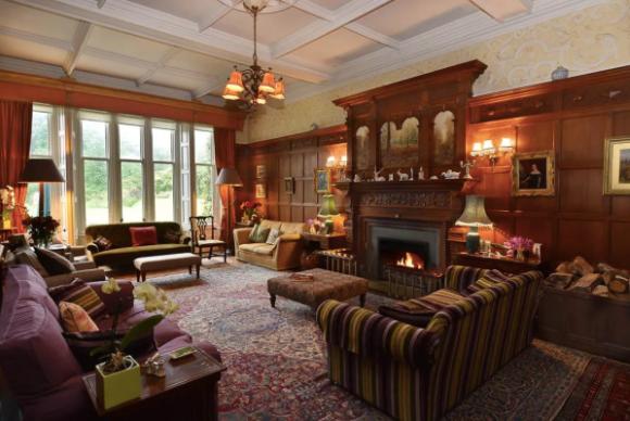 英国伦敦50亩的庄园别墅出售,英国300亩庄园出售