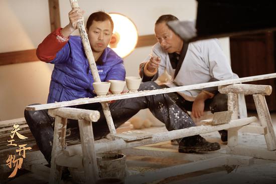 景德镇手工制瓷技艺之圆器画坯,景德镇制瓷工艺简介