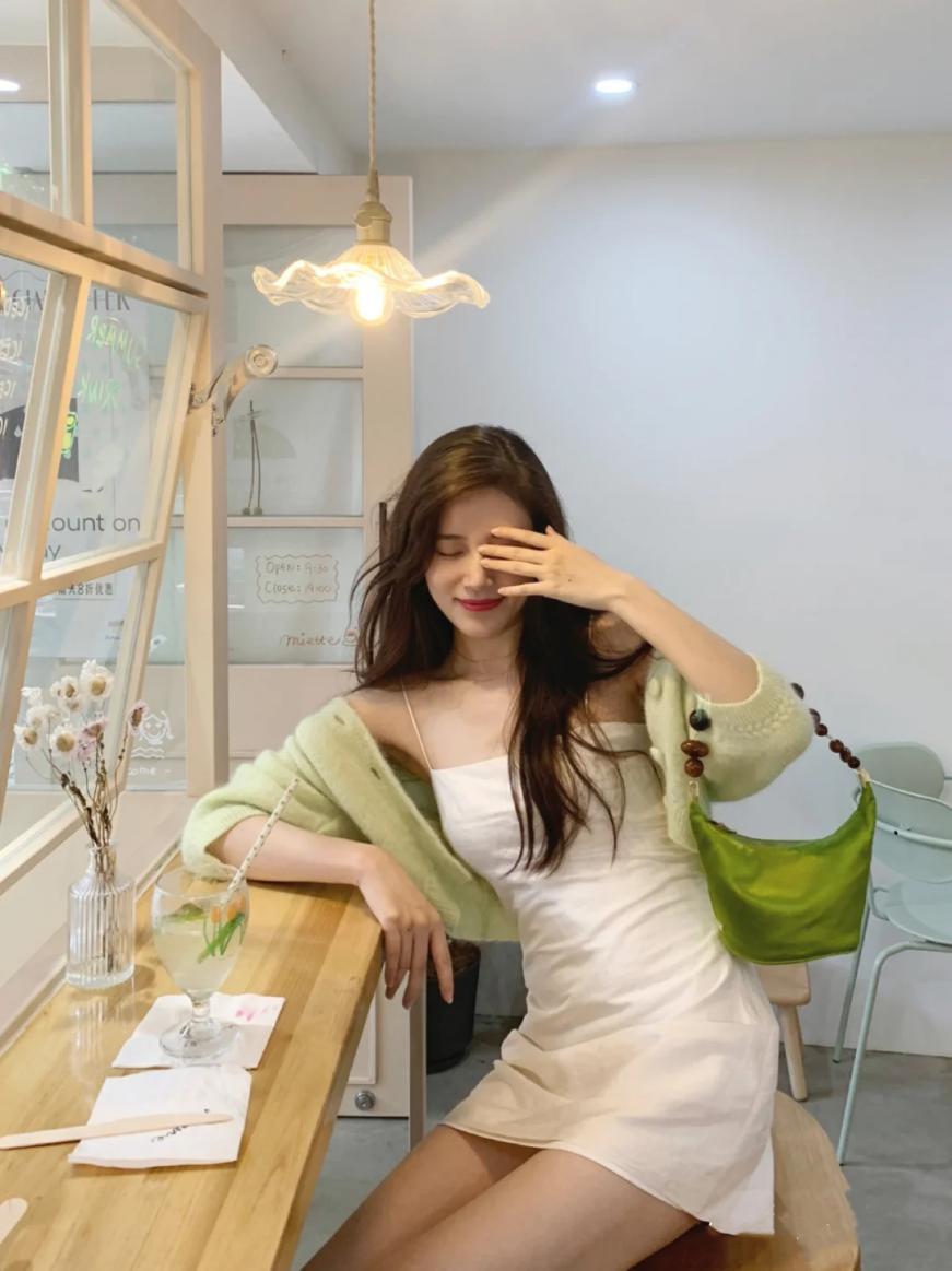 针织衫款式繁多,针织衫显白颜色推荐