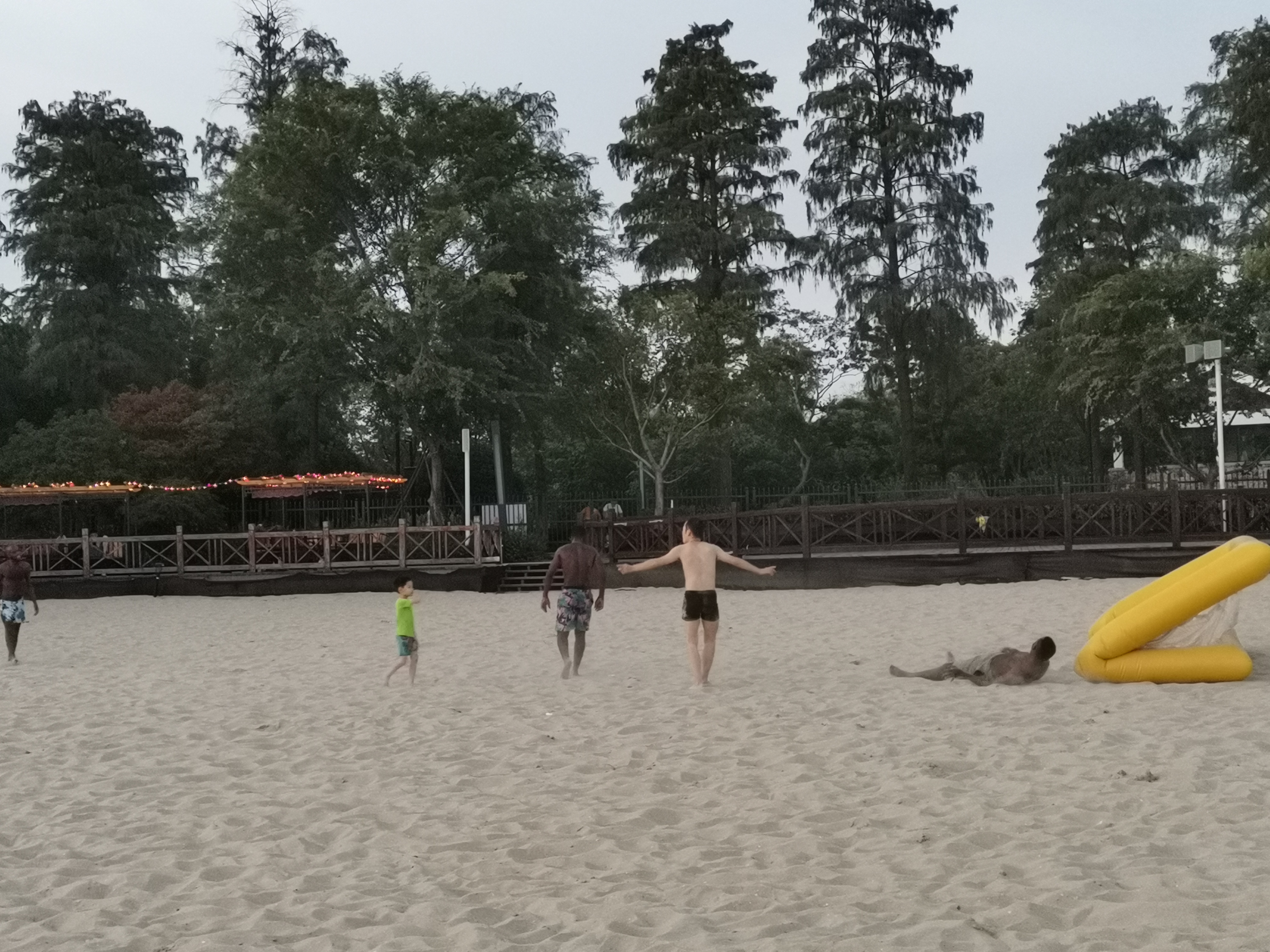 武汉漫步东湖视频,漫步东湖绿道