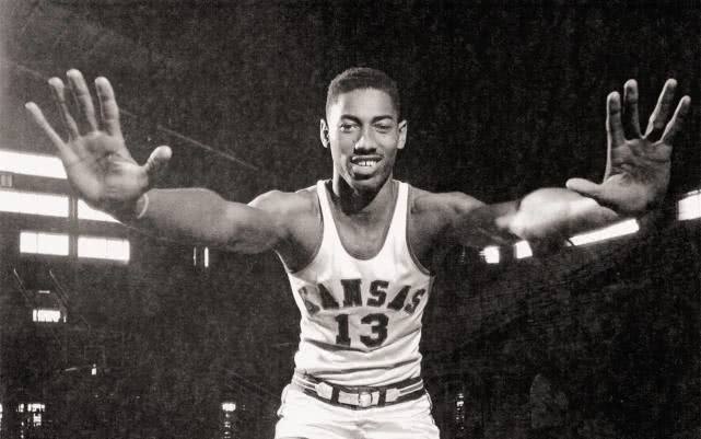 翻译员的锅！这些NBA球员真的不是中国人，张伯伦躺枪次数最多