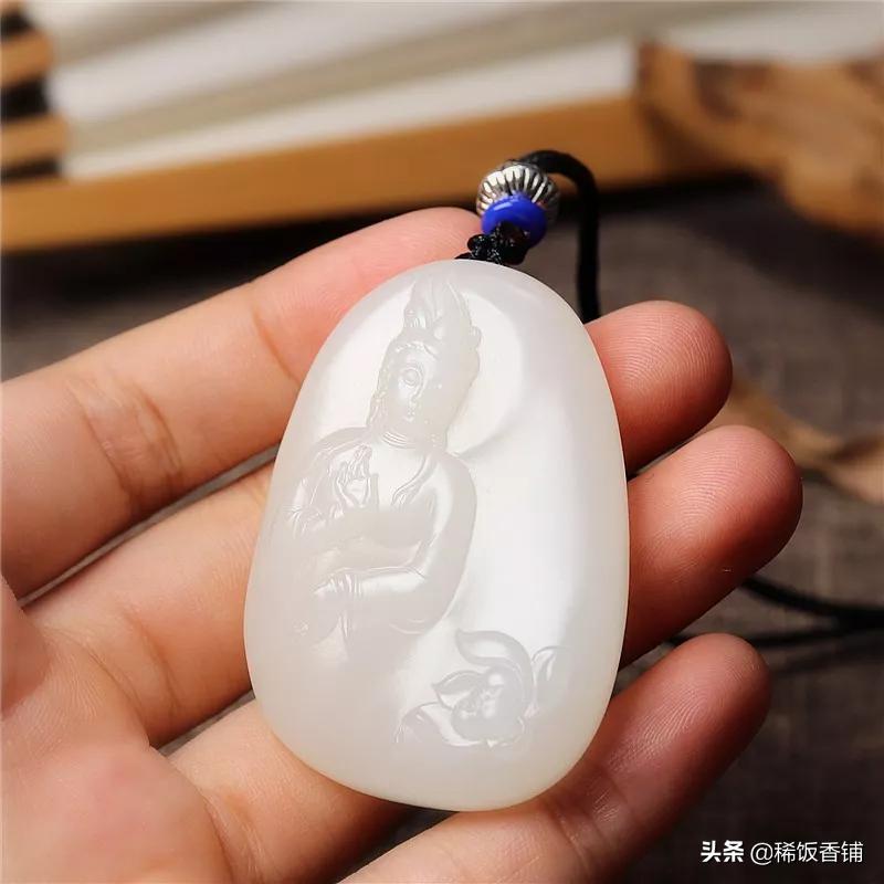 和田玉山料和籽料区别,和田玉山料和籽料的区别