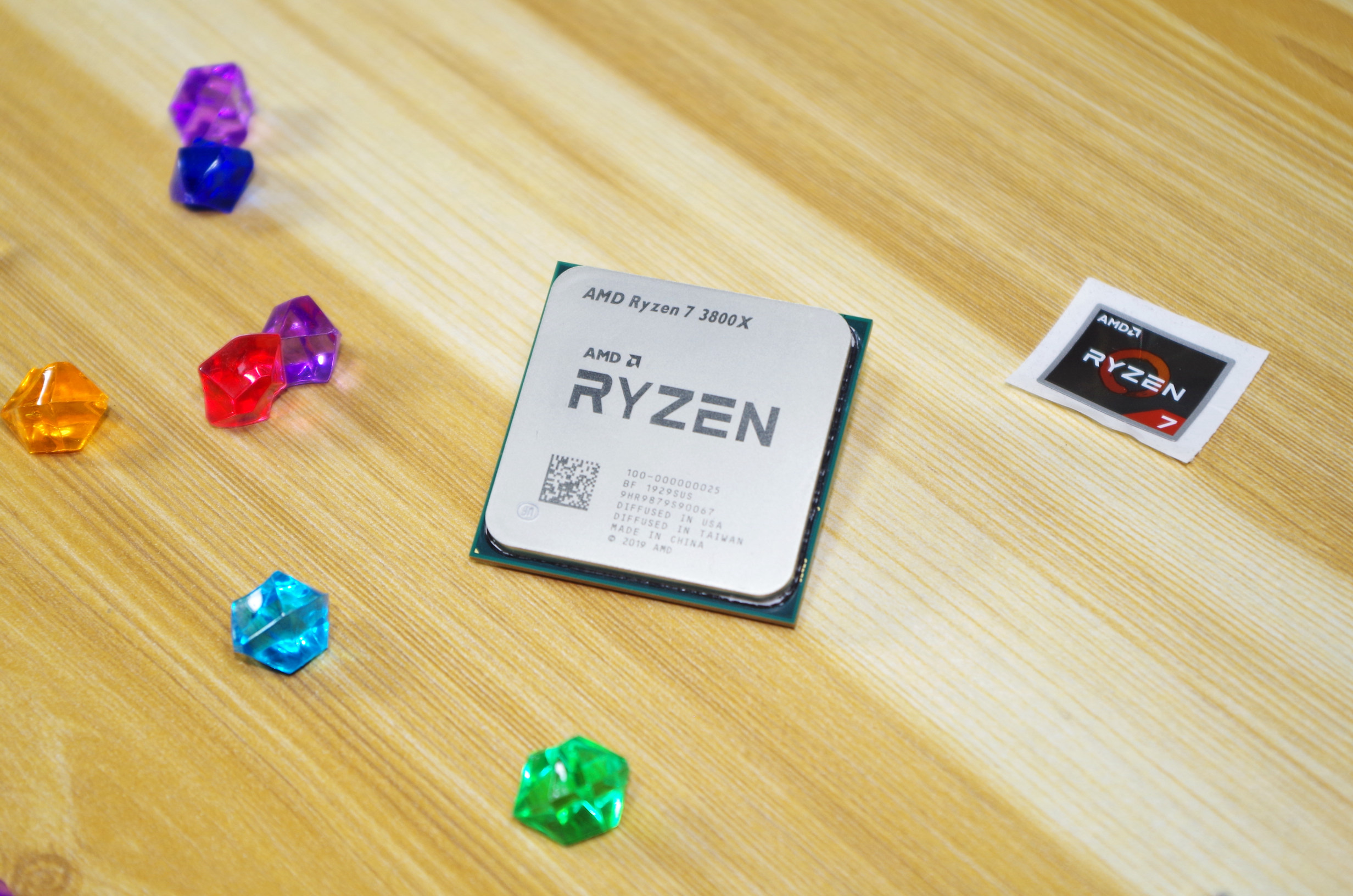 pcie插固态会占用显卡的通道么,pcie延长线对显卡性能测试