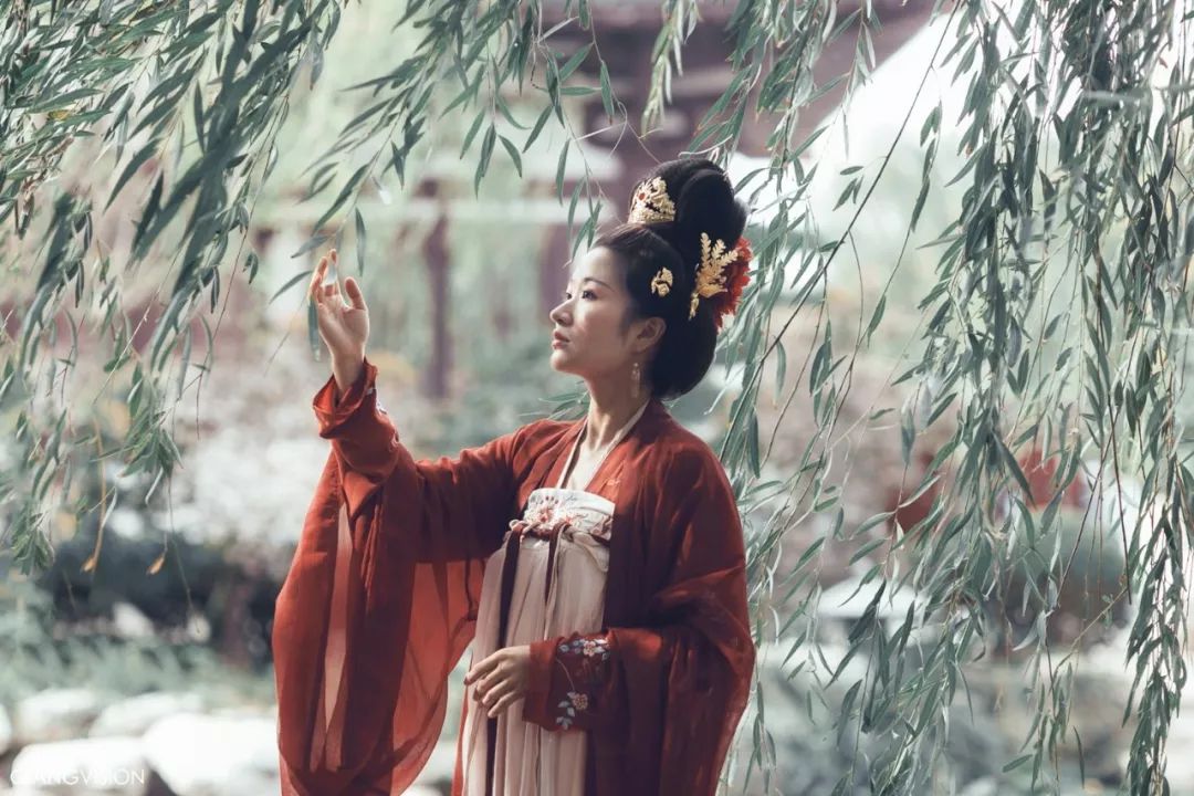 汉服一日游西安攻略,西安大唐不夜城汉服