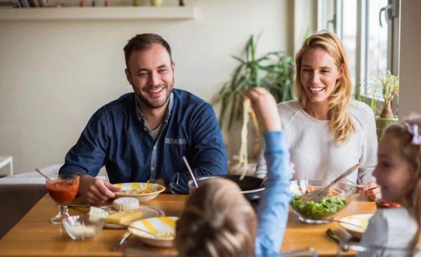 小孩的肚子圆鼓鼓的正常吗,孩子肚子大圆鼓鼓怎么缓解